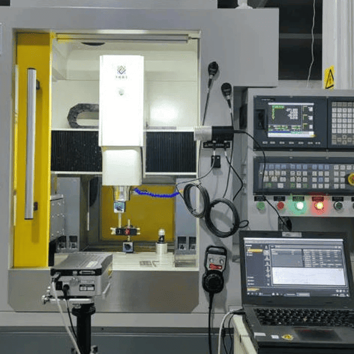 4 Eksen Cnc Ahşap Torna Makinası